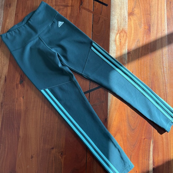 adidas Pants - 🦊 Adidas Women's Gray Leggings with Aqua Stripes